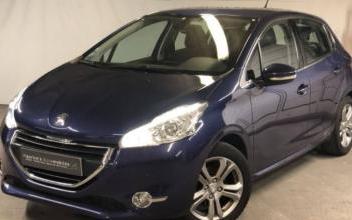 Peugeot 208 Paris