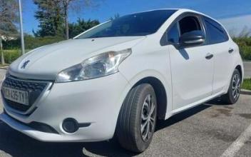 Peugeot 208 Hyères