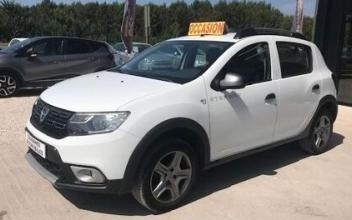 Dacia sandero Vézénobres