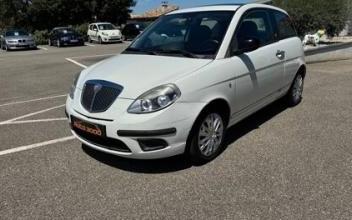 Lancia ypsilon Sainte-Cécile-les-Vignes