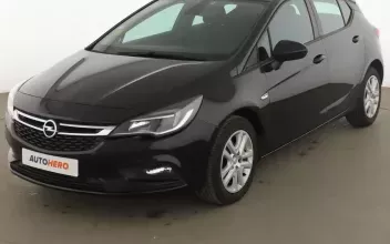 Opel Astra Issy-les-Moulineaux