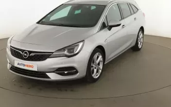 Opel Astra Issy-les-Moulineaux