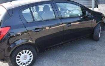Opel corsa La-Roquette-sur-Siagne