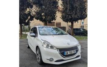 Peugeot 208 Saint-Vit