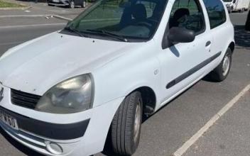 Renault clio ii Saint-Denis