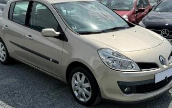 RENAULT Clio III Saint-Denis-en-Val
