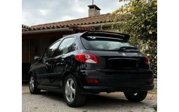Peugeot 206 Peyrolles-en-Provence