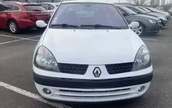 Renault Clio Plonéour-Lanvern