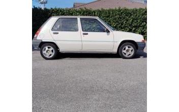 Voiture occasion Renault super 5 Annemasse