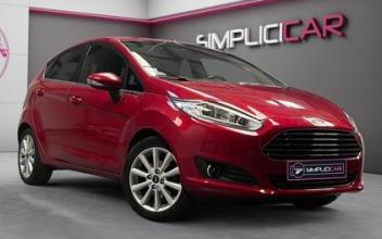 Ford fiesta Saint-Jean-du-Cardonnay