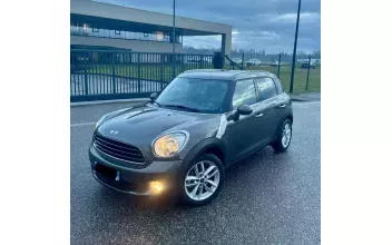 Mini Countryman D Keskastel