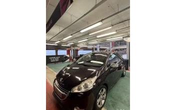 Peugeot 208 Savigny-le-Temple