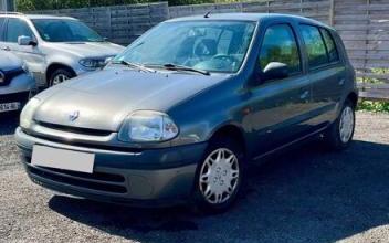 Renault clio Chécy