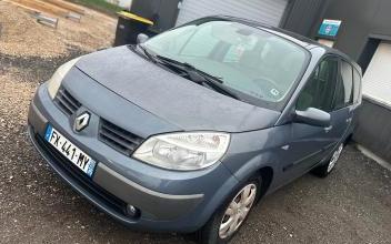 RENAULT Grand Scenic Saint-Ay