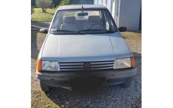 Peugeot 205 Les-Magny