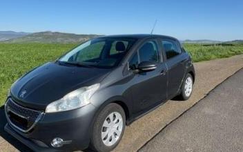 Peugeot 208 Vic-le-Comte