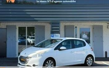 Peugeot 208 Saintes
