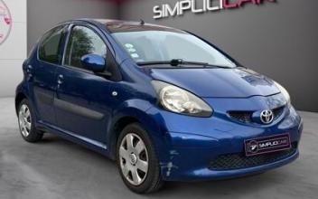 Toyota aygo Montreuil