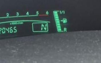 Toyota yaris Ostricourt