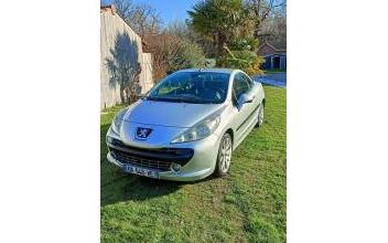 Peugeot 207 cc Grayan-et-l'Hôpital