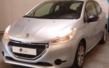 Peugeot 208 Saint-Médard-en-Jalles