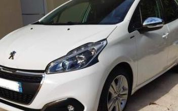 Peugeot 208 Saint-Mitre-les-Remparts
