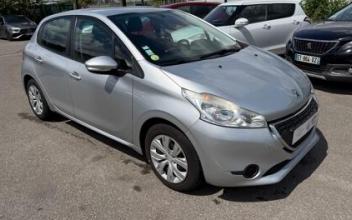 Peugeot 208 La-Courneuve