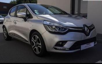 Renault clio Le-Lion-d'Angers