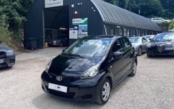 Toyota aygo Sathonay-Camp