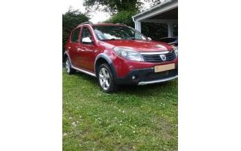 Dacia sandero Treillières