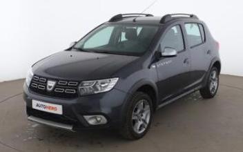 Dacia sandero Issy-les-Moulineaux