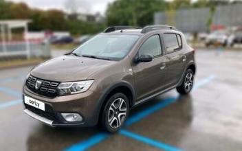 Dacia sandero Saint-Julien-en-Genevois
