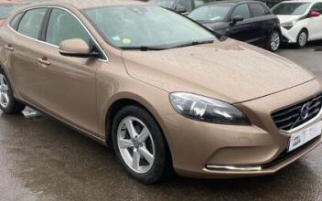 Volvo v40 La-Courneuve