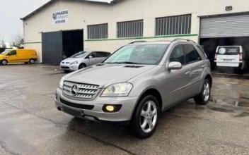 Mercedes classe m Loyettes