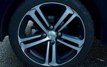 Peugeot 208 Saint-Herblain