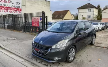 Peugeot 208 Viry-Chatillon