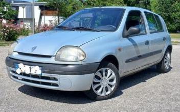Voiture occasion Renault clio ii Le-Bourget-du-Lac