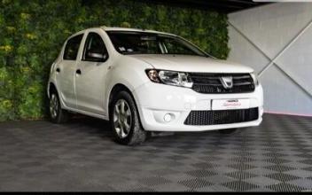 Dacia sandero Le-Lion-d'Angers
