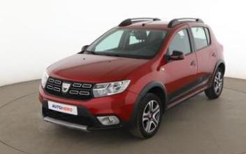Dacia sandero Issy-les-Moulineaux