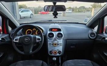 Opel corsa La-Rochelle