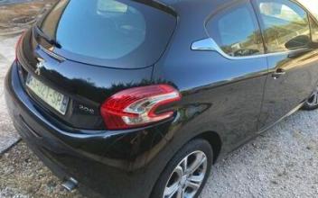 Peugeot 208 Flassans-sur-Issole