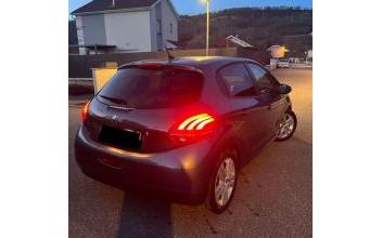 Peugeot 208 La-Tour-du-Pin