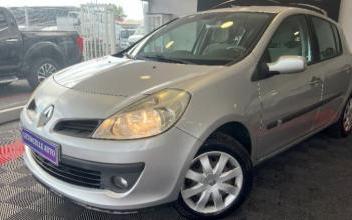 Renault Clio Creuzier-le-Vieux