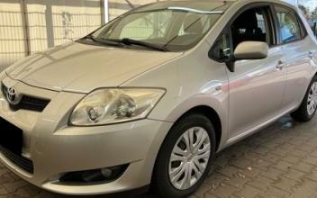 Toyota auris Salaise-sur-Sanne