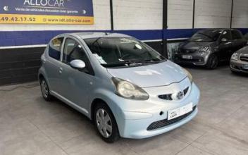 Toyota aygo La-Courneuve