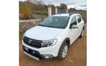 Dacia sandero Siaugues-Sainte-Marie