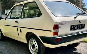 Ford fiesta Château-Guibert