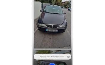 Lancia ypsilon Pau