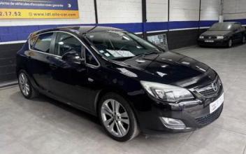 Opel astra La-Courneuve