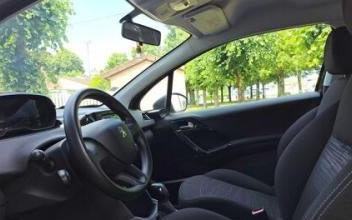 Peugeot 208 Poitiers